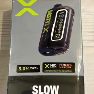 네스티 바 X 20000 슬로우 블로우 5% 일회용 전자담배의 세련된 디자인과 패키지.